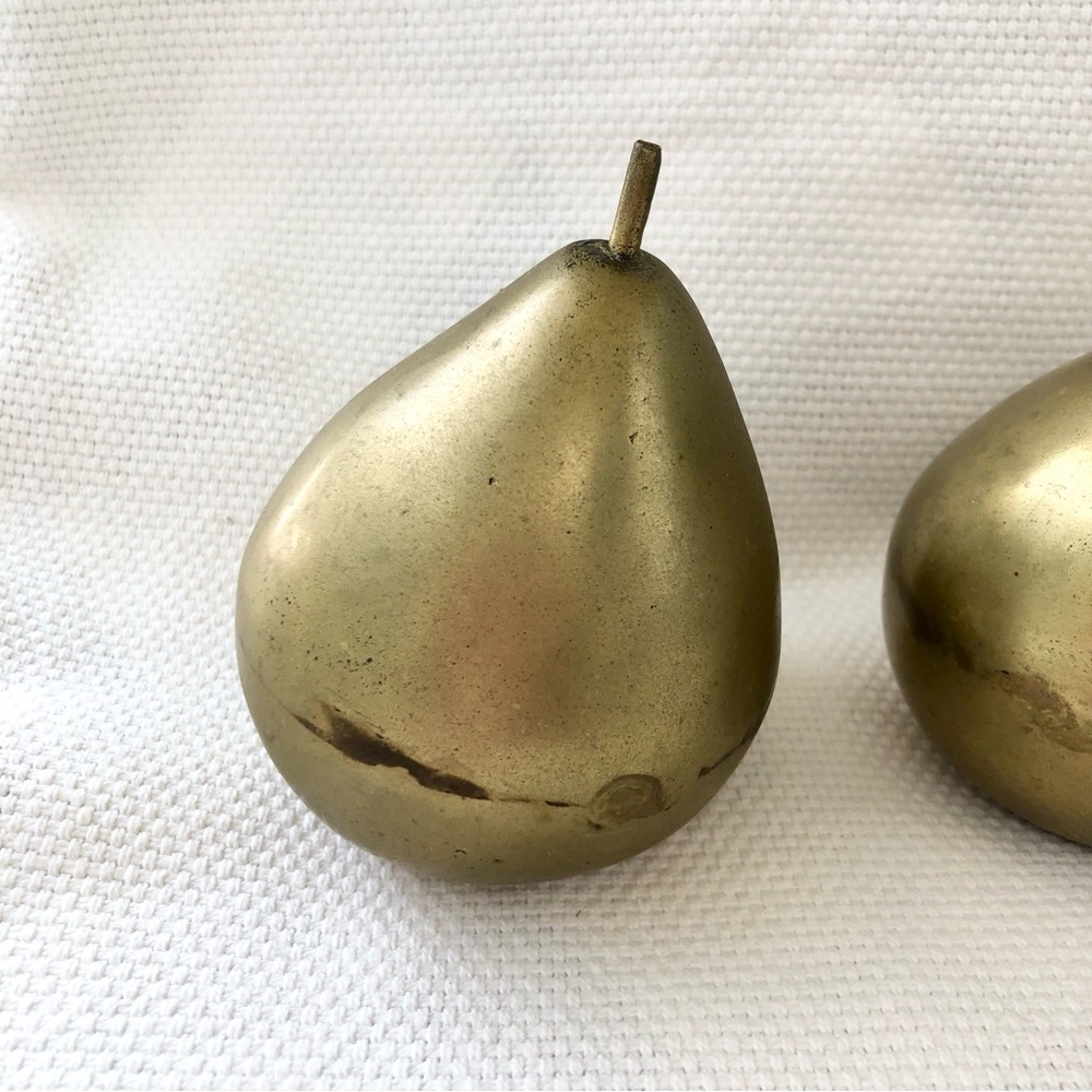 3 Brass Pears Decorative Accents Paperweights - Gold Set of 3 Vintage fruit - Picture 2 of 11